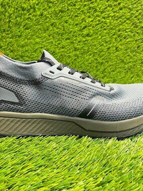 Flux Adapt Trail Runner Gray Mens Size 8.5 Womens Size 10 Athletic Hiking Shoes